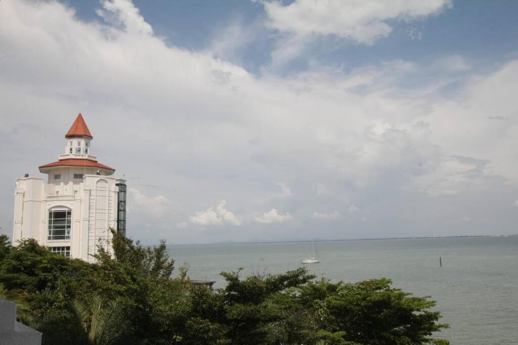 Straits Quay Marina Suites Penang 3E By Aurorahomes Bagan Jermal المظهر الخارجي الصورة