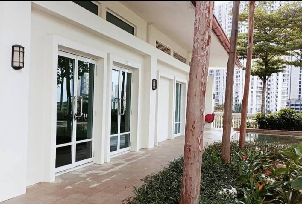 Straits Quay Marina Suites Penang 3E By Aurorahomes Bagan Jermal المظهر الخارجي الصورة
